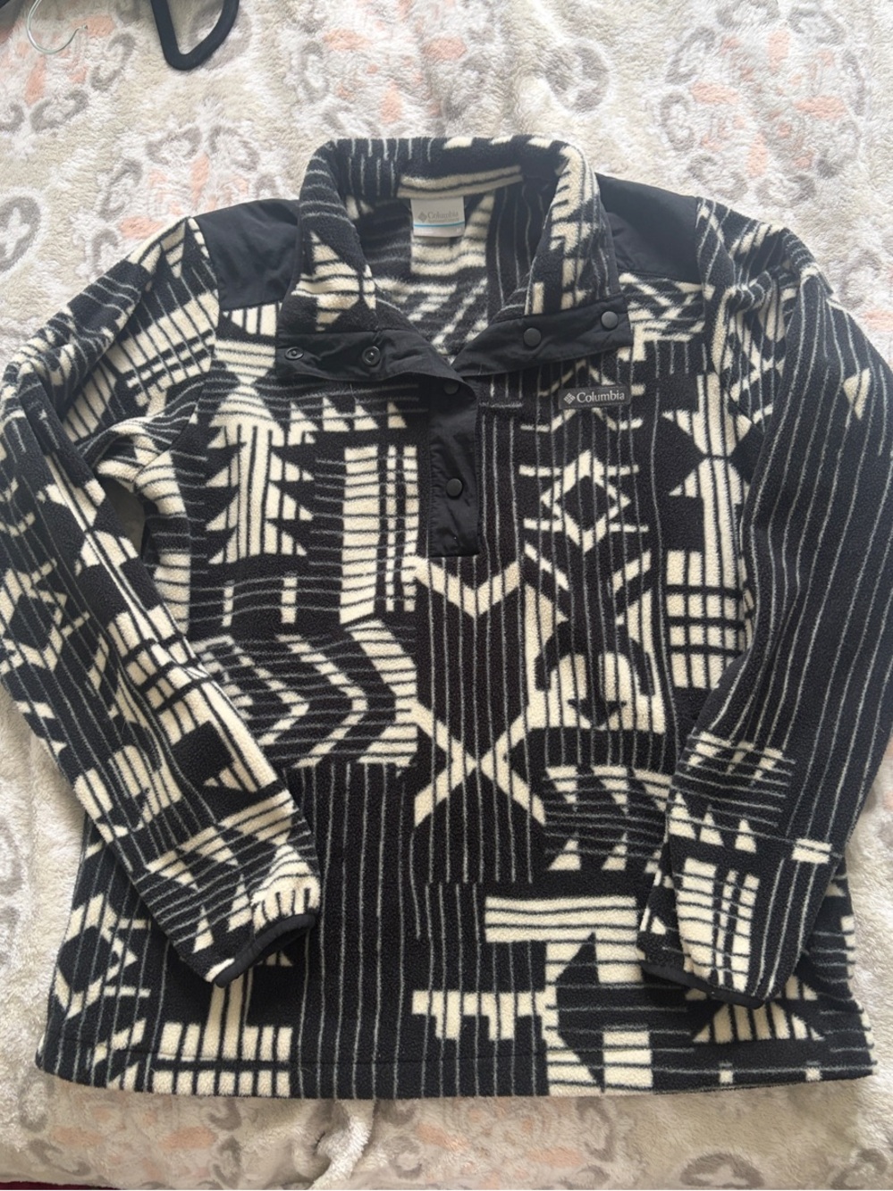 Columbia Black & Cream Geometric Fleece Pullover